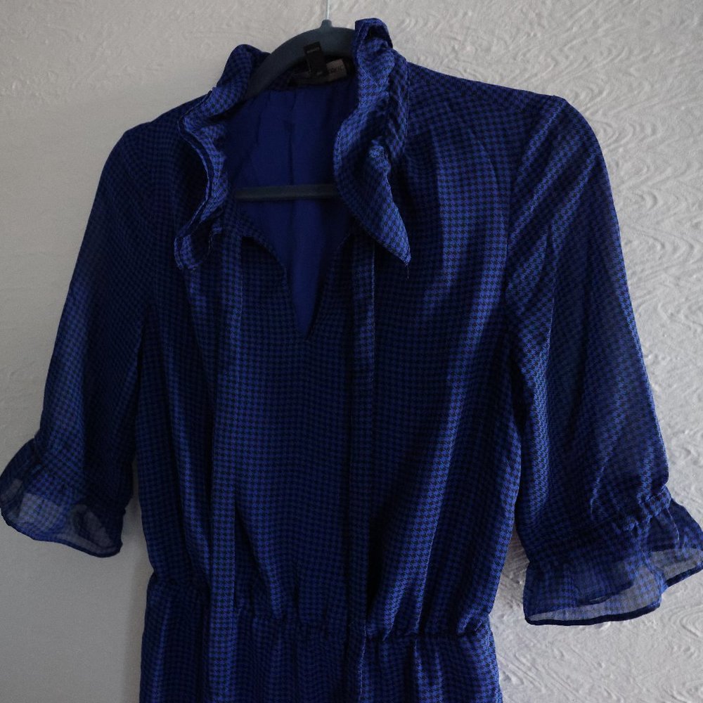 Banana Republic Houndstooth Black & Blue Neck Tie Top - Size XS